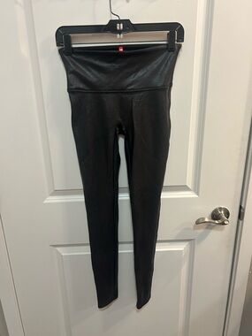 SPANX Faux Leather Leggings Women’s M Black High Waisted Shaping Slim Pull On